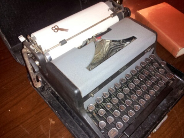 This is a 1925 Royal typewriter in the era that Hemingway wrote